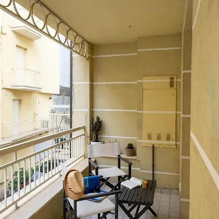 Souvenir 7 Apartment