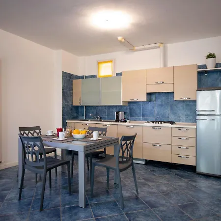 Apartamento Souvenir 7 *