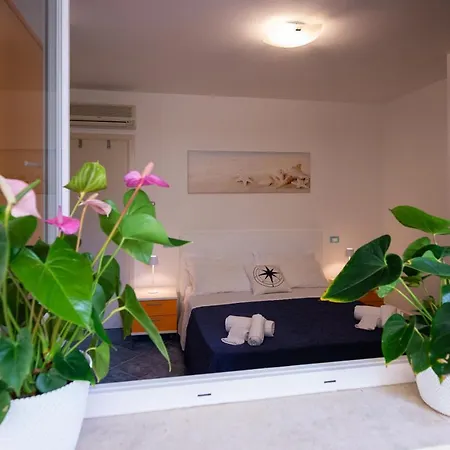 Souvenir 7 Apartment *