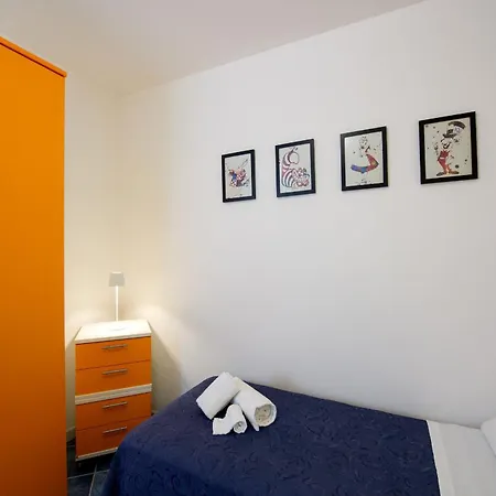 Apartment Souvenir 7 *