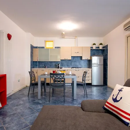 Souvenir 7 Apartment *